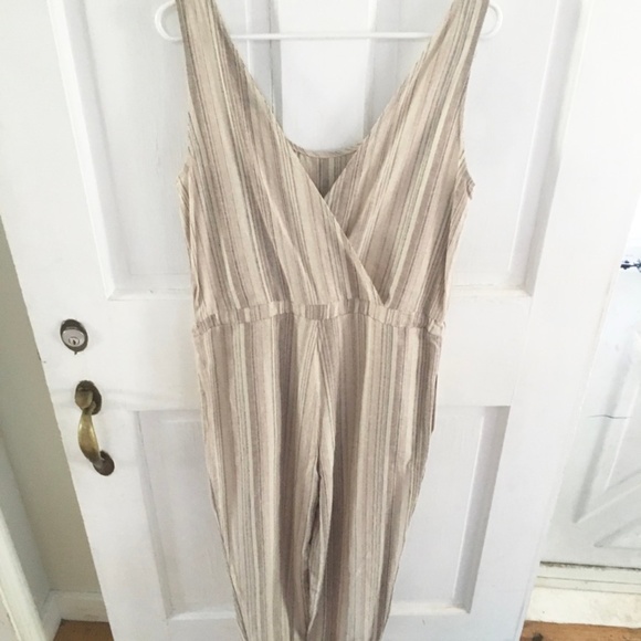 WOMEN'S NWT! Striped Jumpsuit SIZE S - Picture 5 of 8